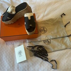 Hermes Eze 30 Calfskin Noir size 37